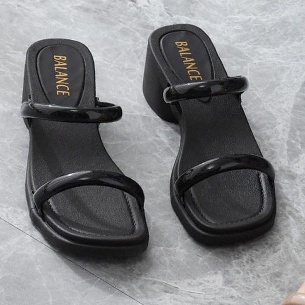 Sandal wanita